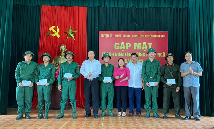 Gặp mặt thanh niên lên đường làm nghĩa vụ quân sự năm 2023