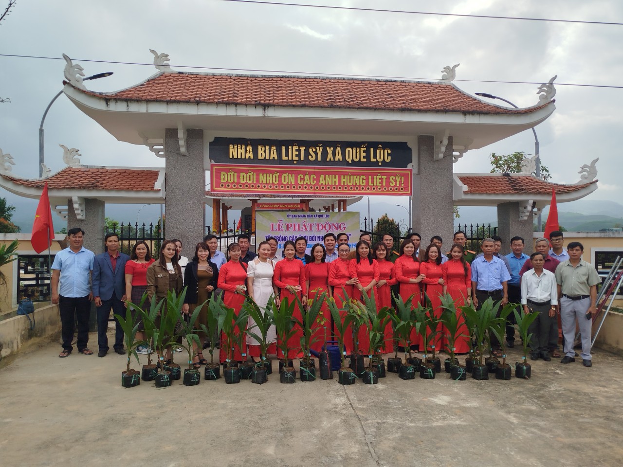 Xã Quế Lộc: Lễ phát động Tết trồng cây “Đời đời nhớ ơn Bác Hồ” năm 2024